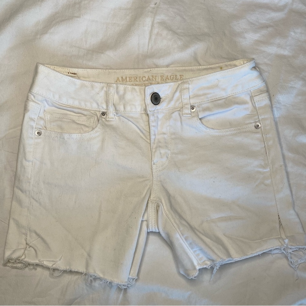 American Eagle Outfitters White Shorts size 4
